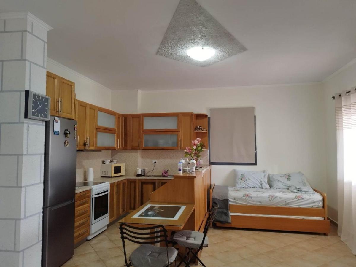 קסאמיל Alexander Apartment מראה חיצוני תמונה